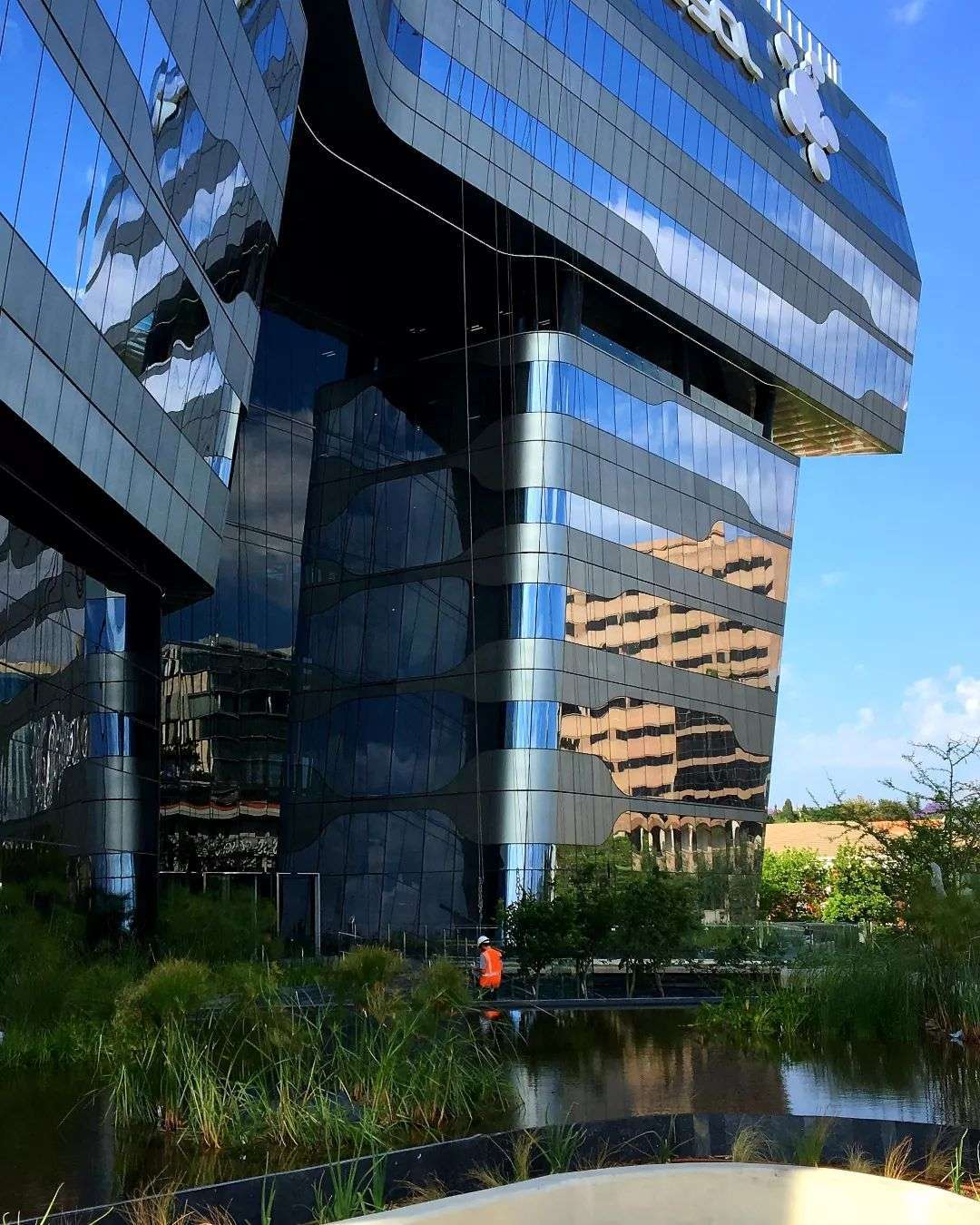 Water Feature - Sasol - Sandton